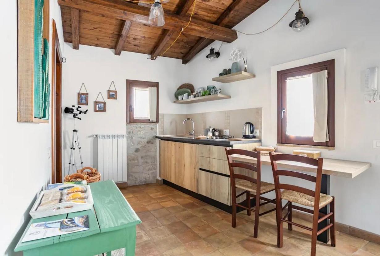 Aurora Medieval House Sermoneta Ngoại thất bức ảnh