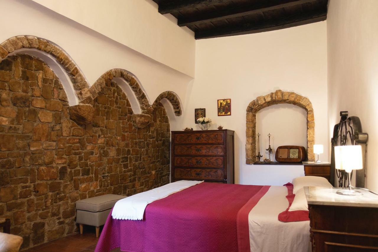 Aurora Medieval House Sermoneta Ngoại thất bức ảnh